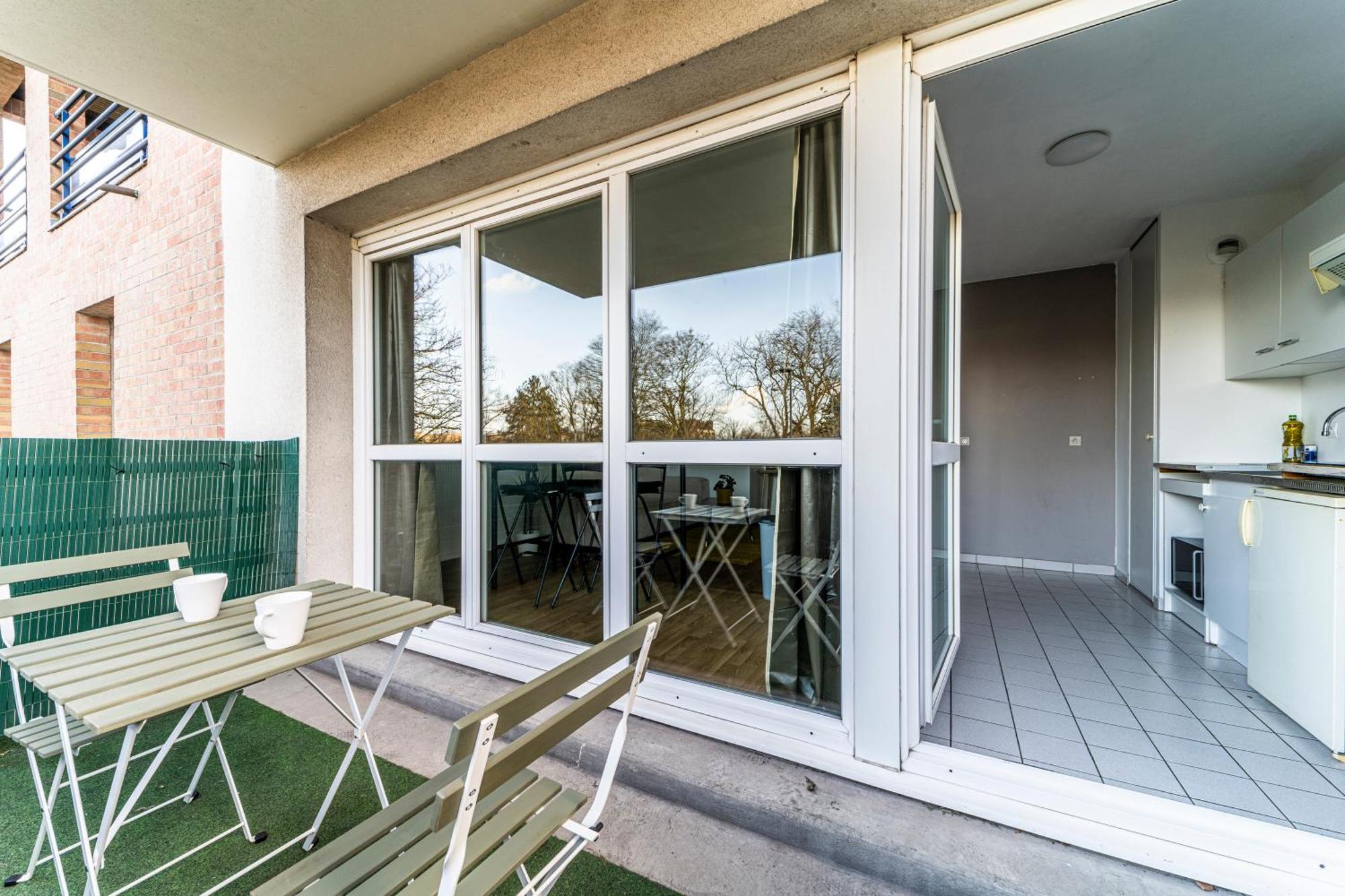 T2 Avec Terrasse Citadelle Apartment Lille Exterior photo